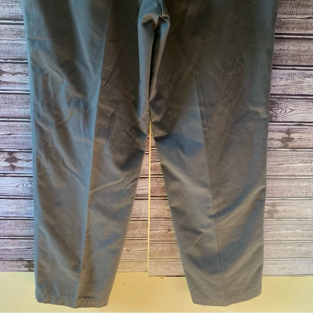 NWOT EZ's by Haggar Men's Pants Size 34 x 34‎